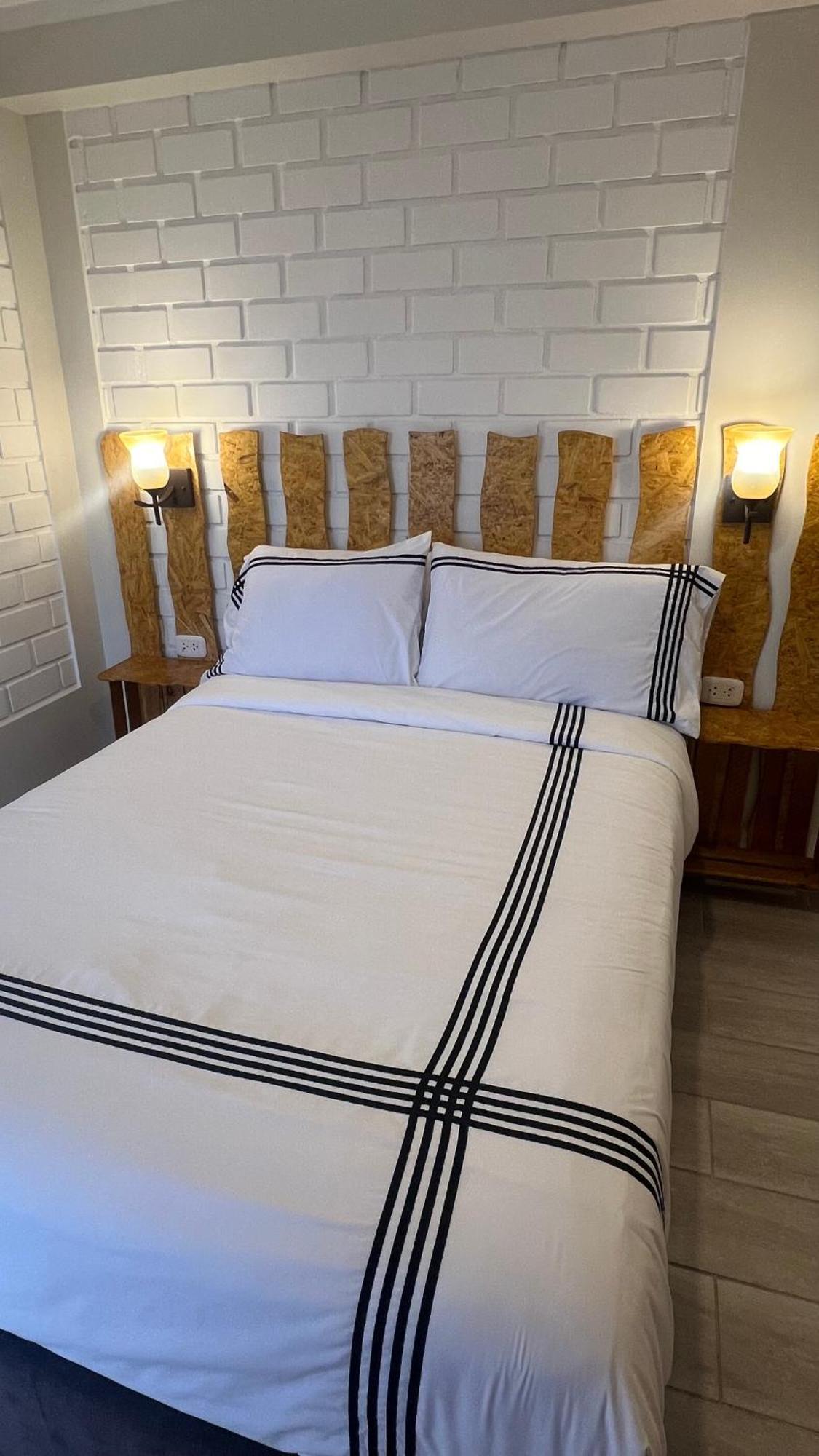 Hotel Aloha Chala Екстериор снимка